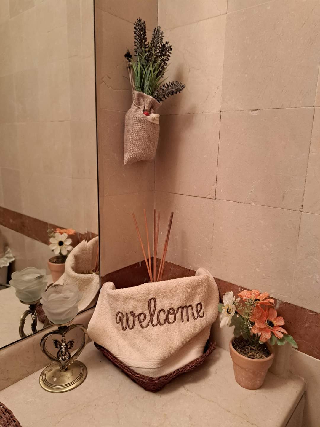 Hand Towel Welcome