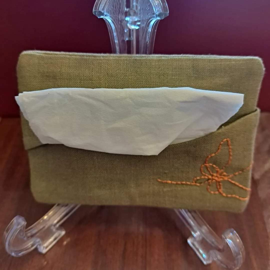 Tissue Holder